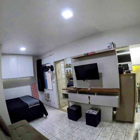 Sala Living Em Predio Familiar Na Av Da Praia Сантос Экстерьер фото