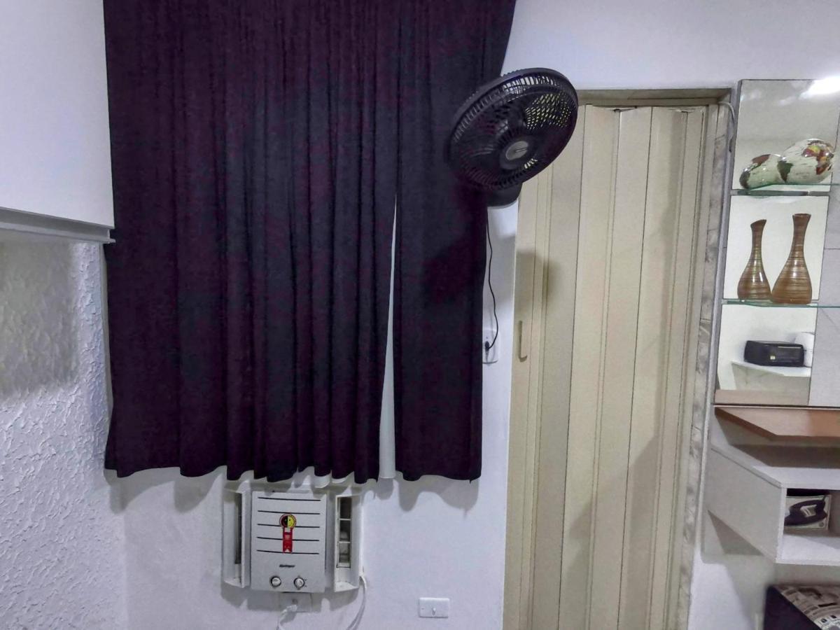 Sala Living Em Predio Familiar Na Av Da Praia Сантос Экстерьер фото